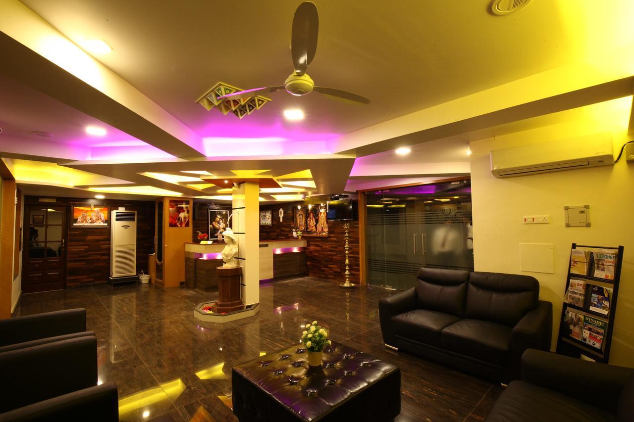 Hotel Lotus Maduráj Kültér fotó